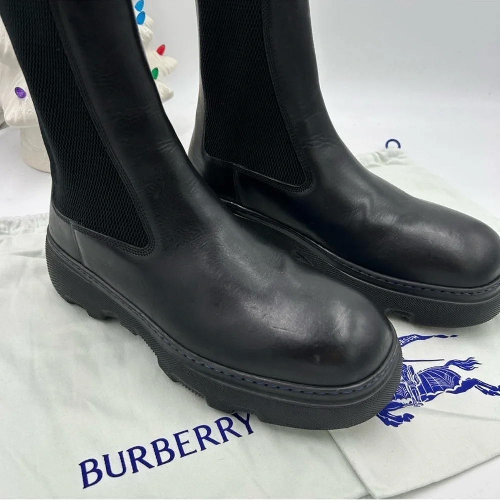 Men’s Burberry leather Chelsea boots size 43 made in Italy